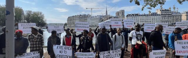 Africans in the center of Paris protest against Neocolonialism