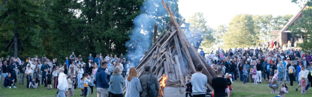 GALERII | Hiiumaa jaanituledele pani punkti Kärdla jaanituli