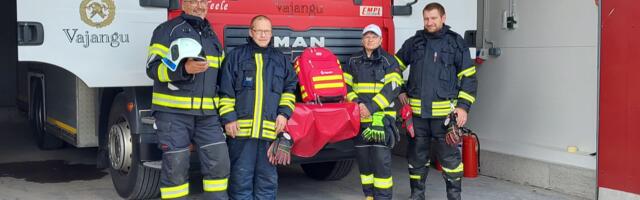 Päästeliit on vabatahtlikele päästjatele soetanud 54 AED aparaati