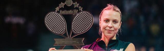 SUUR GALERII. Anett Kontaveit pani võimsale karjäärile punkti emotsionaalse tenniseõhtuga