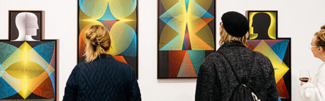 Galerii: Temnikova ja Kasela galeriis avati rahvusvaheline näitus "Zoom"