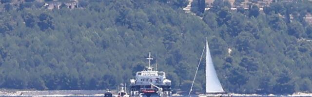 Svi detalji drame na Jadranu: U sudaru katamarana i jedrilice poginulo troje, dron traga za nestalom osobom