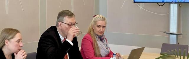 Varro Vooglaid: niipea, kui keegi autoriteet arutleb viisil, mis ettekirjutatud ideoloogiast kõrvale kaldub, joostakse ta maha