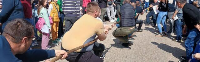 Ovo selo u Srbiji bilo je za Vaskrs NAJSLOŽNIJE: Meštani radnom akcijom pripremili sve za čuvenu manifestaciju