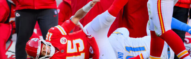 Chiefs jääb üle kümne aasta play-off'ist välja, Mahomes sai tõsise vigastuse