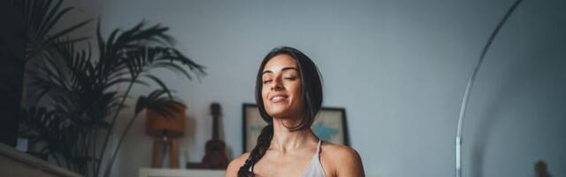 Põhjalik käsiraamat annab võimaluse joogapraktikaga alustamiseks kodust lahkumata