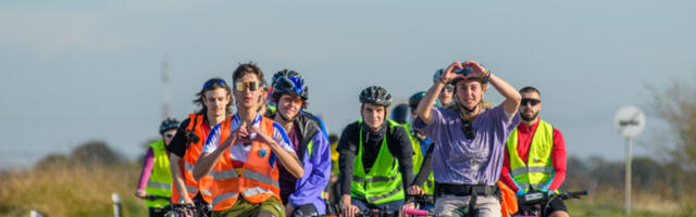 Niški studenti biciklima stigli u Pančevo, pešaci od jutros koračaju ka Novom Sadu