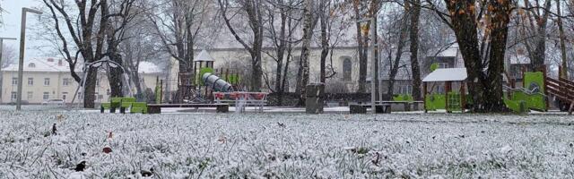 VIDEO ⟩ Jõhvis sadas kolmapäeva hommikul lörtsi