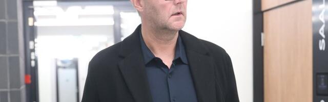 FOTOD | Henrik Normann ja Aleksander Ots astusid kohtu ette. LHV Pank nõuab näitlejatelt võla maksmist