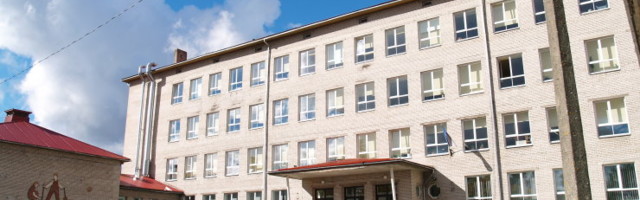 Konflikt Kehra gümnaasiumis – vald alustas menetlust, ministeerium jälgib olukorda