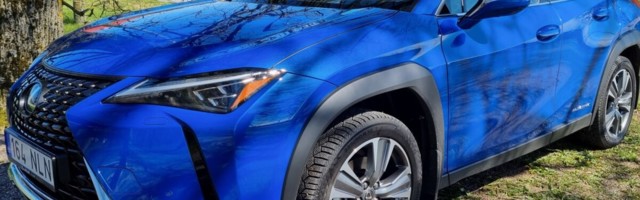 Garaažist välja: Lexuse esimene elektriauto UX 300e – mugavus esikohal