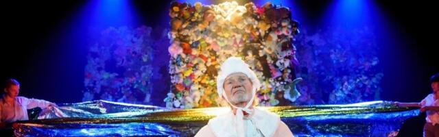 ARVUSTUS | Draamanäitlejad näitavad Rakvere teatri tantsulavastuses hiilgavat füüsist