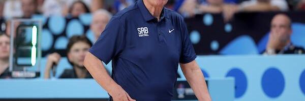 "PEŠIĆ JE APSOLUTNI KRIVAC ZA OVO" Navijači "bljuju vatru" na društvenim mrežama: Selektor na najžešćem uradu ikada!