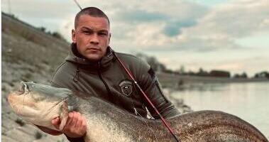 NAROD OČIMA NE VERUJE ŠTA JE IZVUKAO IZ DUNAVA! Aleksandar iz Loznice ovakvu neman čekao 25 godina, a onda poveo pravu bitku s kapitalcem (FOTO)