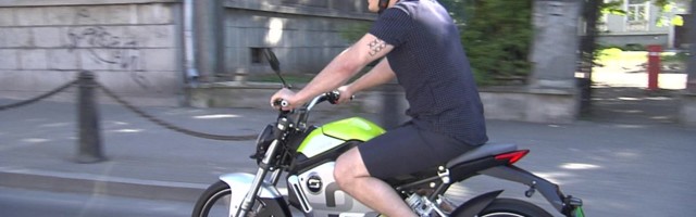 Reporter: Eesti Liikluskindlustuse Fond saatis üle mitme tuhande ettehooldekirja mootorratta- ja mopeediomanikele