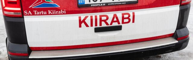 Tartus põrkasid kokku sõiduauto ja veok, kiirabi viis juhid haiglasse kontrolli