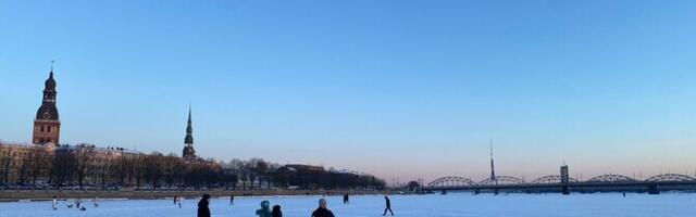 Riia plaanib lubada Daugaval jalgsi jääle minekut