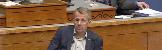 Mis toimub? Minister Ligile pole antud NATO luba, aga ta asendab kaitseministrit