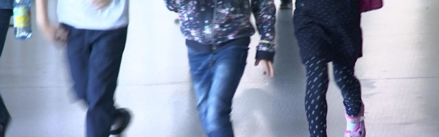 Reporter: Lapsed tahavad kooli! Teadusnõokogu liige Irja Lutsar arvab, et seda võiks piirkonniti lubada