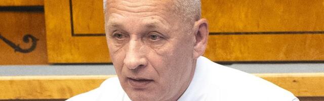 Kalle Grünthalit turvab tuntud maag. Töö eest ihukaitsja tasu ei saa