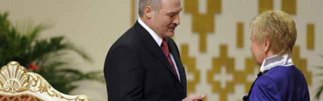 Valgevene valimiskomisjon kärpis presidendivalimistel lubatud vaatlejate arvu