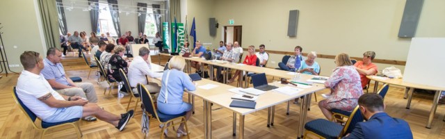 Volikogu liige: Jõhvis on kaksikvõim