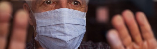 COVID-19 reinfektsioonid on haruldased, kuid sagedasemad üle 65aastastel