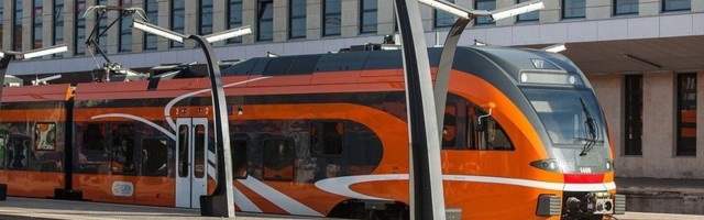 Elron saab riigilt vähenenud piletituluga toimetulekuks 300 000 eurot