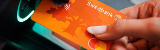 Uus kord Swedbanki automaatides: kõigepealt kaart, siis sularaha