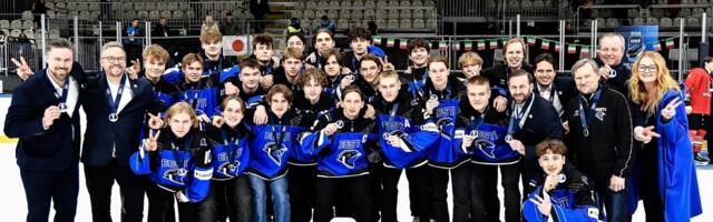 Eesti jäähoki noortekoondis võitis ajaloolise MM-medali