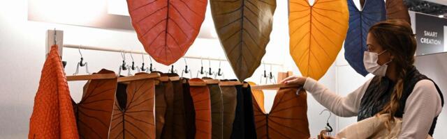 Moetööstuses näitavad suunda kalanahast kleidid ja banaanilehtedest kotid