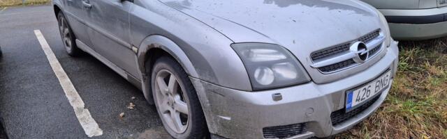 Avalikule enampakkumisele läheb kaks viimast Koidula parklast teisaldatud sõidukit