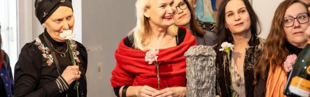 „Inimesed ostavad tihti pilte, mitte loomingut. Kunsti mõistes on selles suur vahe“