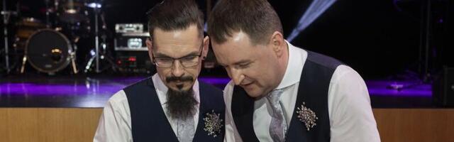 FOTOD | Hõissa, pulmad! Poliitik Eduard Odinets tähistas abieluranda sõudmist 150 külalisega
