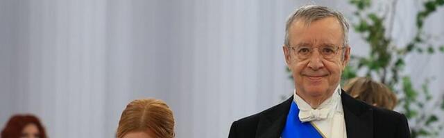 FOTOD | Toomas Hendrik Ilves tuli presidendi vastuvõtule tütrega, Kersti Kaljulaid lapselapsega