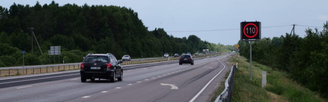 Tallinna ringteel pandi viimaks tööle muutuva tebaega liiklusmärgid