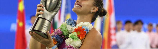 Лучшей теннисисткой года по версии WTA стала Соболенко