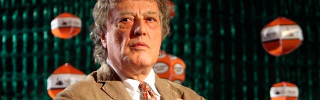 Suri näitekirjanik Sir Tom Stoppard