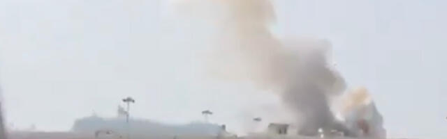 VIDEO: suur Saksa kruiisilaev sai peaaegu pihta Abu Dhabi sadamas