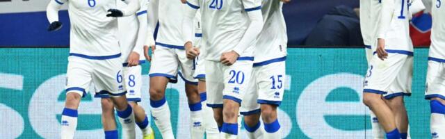 BOGATE PREMIJE ZA FUDBALERE LAŽNE DRŽAVE! Reprezentativci tzv. Kosova dobili po 500.000 evra! Ako naprave čudo u finalu čeka ih pravo bogatstvo!