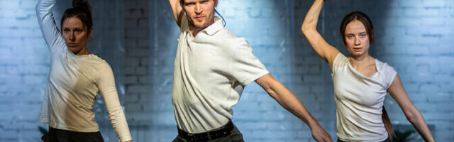 Pildid: Fine5 ja Claresis Collective toovad publiku ette lavastuse "Vennale"