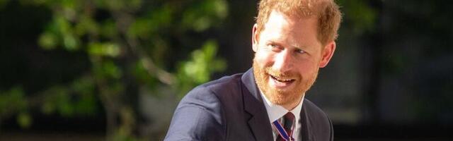Printsess Diana perekonnaliikmed tulid Harryle tähtsal päeval kaasa elama. Kuningas Charles oma toetust aga üles ei näidanud