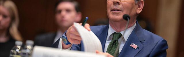 USA rahandusminister ei kavatse pikendada Iraani ja Venemaa naftaerandeid