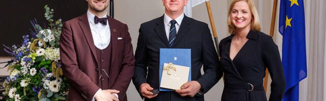 AND­RUS NI­LIS­K ja LAU­RI BET­LE­M said mi­nis­tee­riu­mi tee­ne­te­märgi