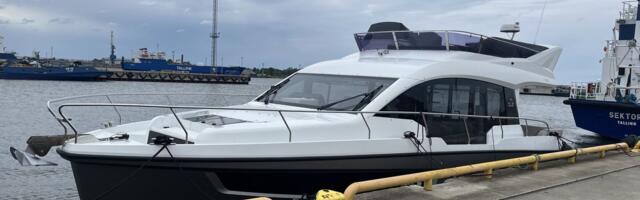 Salapärase minevikuga luksuslik mootorjaht müüdi oksjonil 370 000 euroga