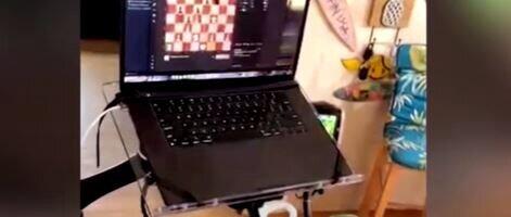 Neuralinki ajukiibi saanud mees mängis internetis malet