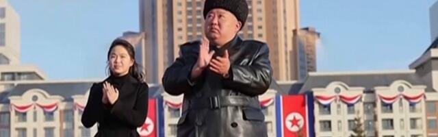 VIDEO | Kim Jong-un avas ilutulestikuga elurajooni Ukraina sõjas hukkunud põhjakorealaste peredele