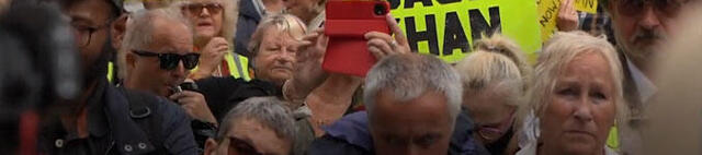 Londonis puhkesid massilised protestid, kuna linnapea Sadiq Khan laiendas süsinikdioksiidimaksu rohelist tsooni