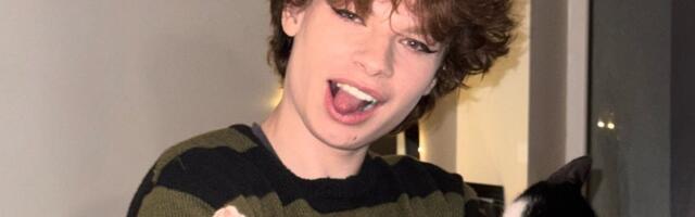 FOTOD | TikToki sisulooja sattus Narvas autoõnnetusse. „Auto keeras üht ja teist külge ette ja sõitsime valgusfoorile sisse“