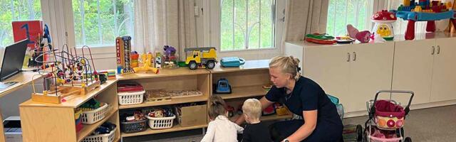 Aeg­vii­du las­teaed ko­lib re­mon­di ajaks ko­gu­dus­se ja rah­va­maj­ja